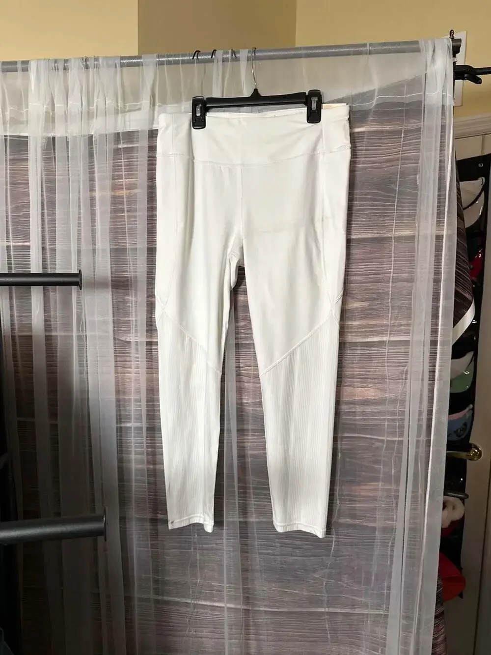 CALIA by Carrie Underwood Energize Collection White Mid Rise 7/8 Ankle Leggings